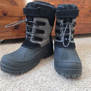 Kids Winter Boots - Black and Gray
